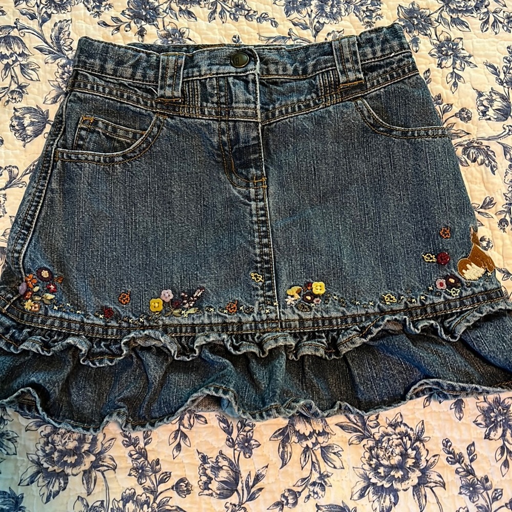 Girl’s Gymboree Denim Skirt. Size 5